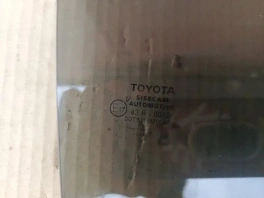 Стекло двери toyota c-hr  2020- задн. прав.