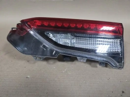 Фонарь в крышку багажника toyota rav4 50 xa50 2018-  прав.