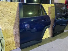 Дверь toyota rav4 50 xa50 2018- задн. лев.