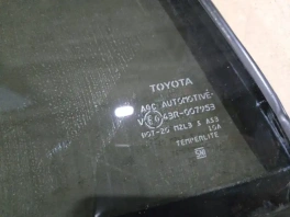 Форточка двери toyota rav4 50 xa50 2018- задн. лев.