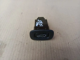 Кнопка открывания багажника mitsubishi outlander 3 gf 2012-2022 задн. 