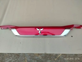Накладка двери багажника mitsubishi outlander 3 gf 2015-2022 задн. 