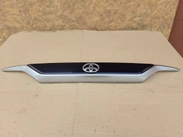Накладка двери багажника toyota rav4 50 xa50 2018- задн. 