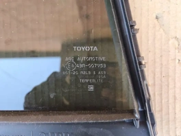 Форточка двери toyota rav4 50 xa50 2018- задн. прав.