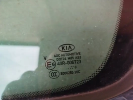 Форточка двери kia sportage ql 2015-2021 задн. лев.
