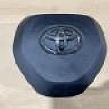Подушка безопасности в руль Toyota Corolla Cross общий вид на складе