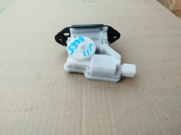 Замок двери багажника nissan qashqai j11 2013-2021  