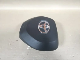 Подушка безопасности в руль toyota corolla e210  2018-  