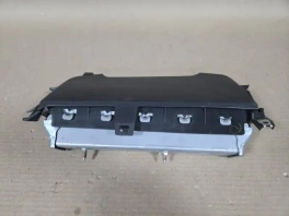 Подушка безопасности в колени toyota corolla e210  2018-  