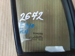 Форточка двери toyota corolla e210  2020- перед. прав.