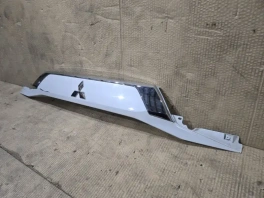 Накладка крышки багажника mitsubishi outlander 3 gf 2012-2022  