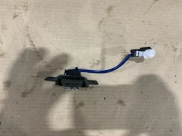 Кнопка открывания багажника toyota camry 70 xv70 2017-2023  